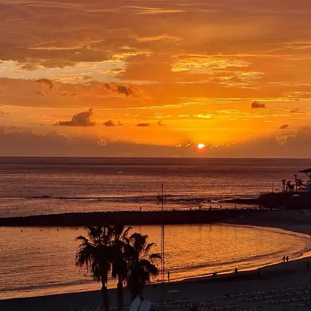 Magnificent Flat With Splendid Ocean Views Daire Los Cristianos (Tenerife)