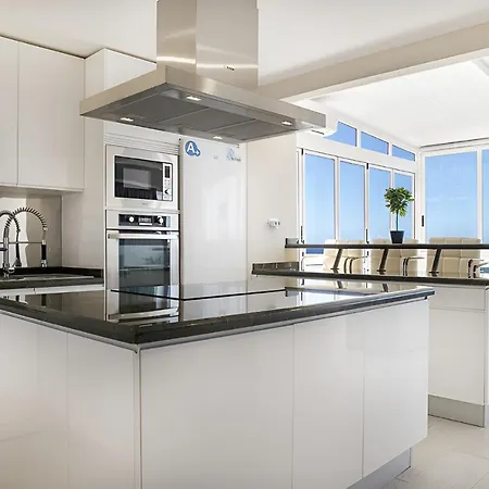 Magnificent Flat With Splendid Ocean Views * لوس كريستيانوس
